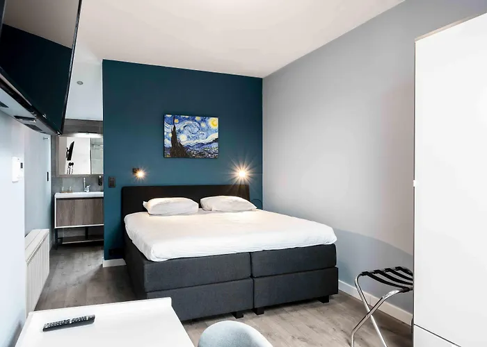 L'artiste Szálloda 3*